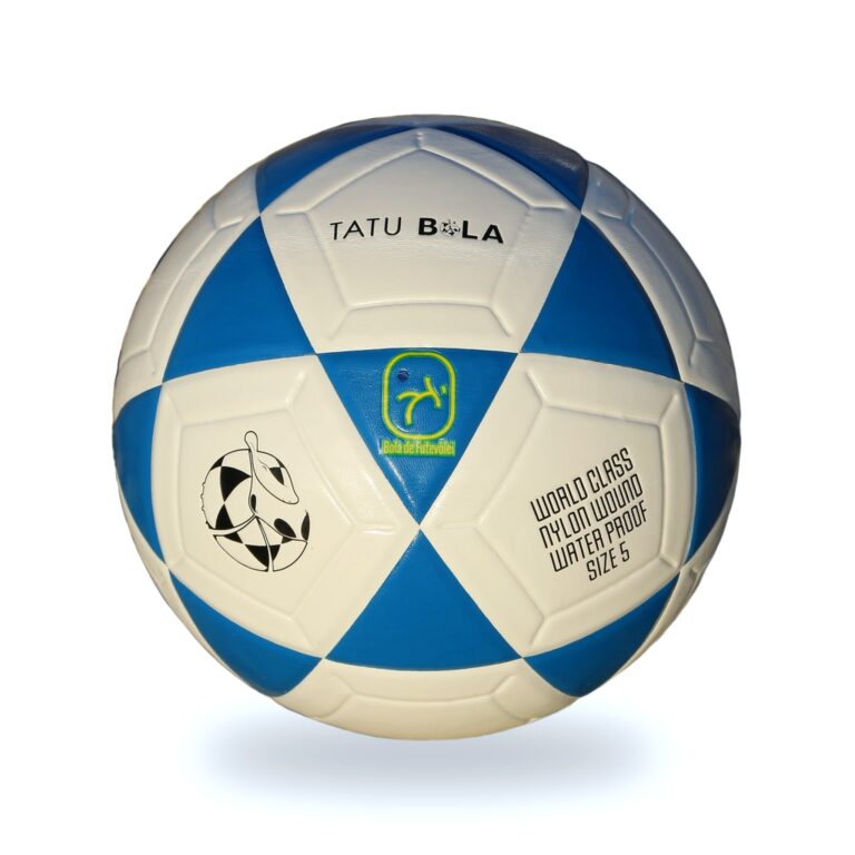 TATU BOLA footvolley ball in blue and white, studio shot